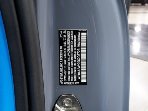 Used 2024 Porsche 911 Carrera image 97