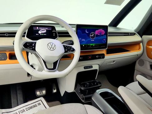 Used 2025 Volkswagen ID. Buzz 1st Edition image 13