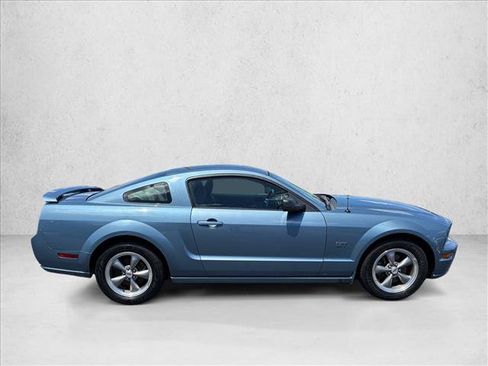 Used 2006 Ford Mustang GT RWD image 4