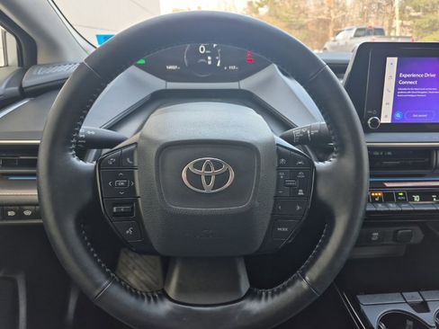 Used 2024 Toyota Prius XLE image 18