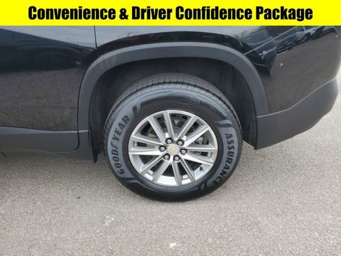 Used 2023 Chevrolet Traverse LT image 7