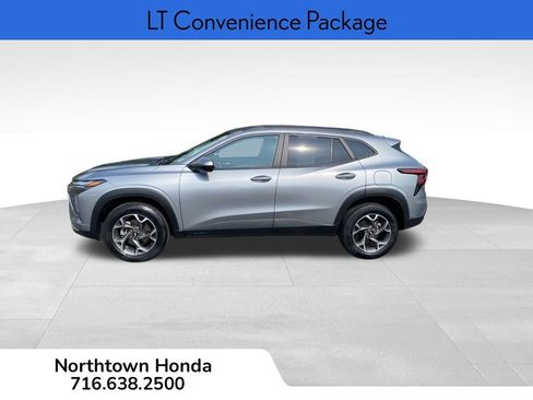 Used 2024 Chevrolet Trax LT w/ Driver Confidence Package image 6