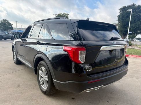 Used 2023 Ford Explorer XLT w/ Equipment Group 202A RWD image 7