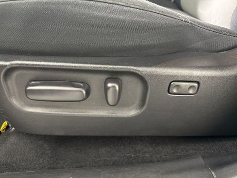 Used 2021 Toyota Tacoma TRD Off-Road image 18