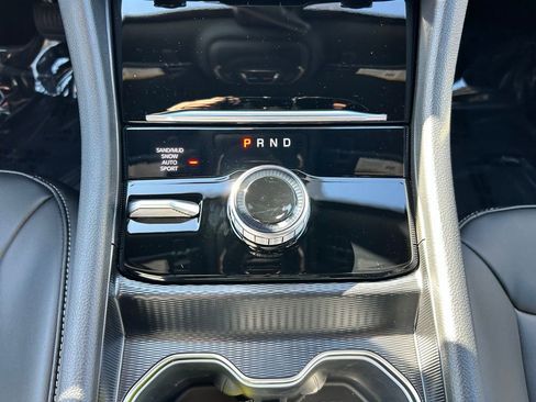 New 2025 Jeep Grand Cherokee L Limited w/ Black Appearance Package AWD/4WD image 26