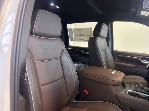 New 2026 GMC Sierra 3500 Denali w/ Technology Package image 32