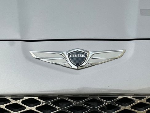 Used 2023 Genesis G70 2.0T image 38