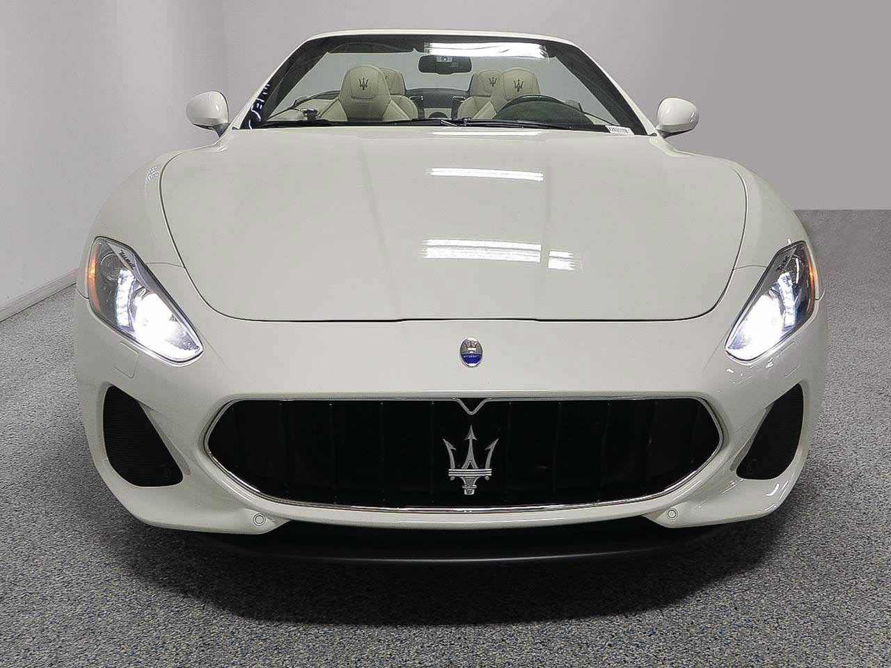 Used 2018 Maserati GranTurismo MC RWD image 3