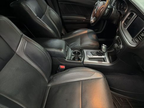 Used 2020 Dodge Charger SXT w/ Plus Group image 31