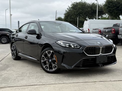 Used 2025 BMW 228i xDrive AWD/4WD image 2
