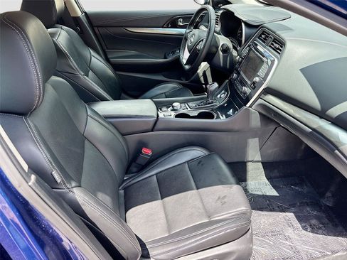 Used 2023 Nissan Maxima SL FWD image 29