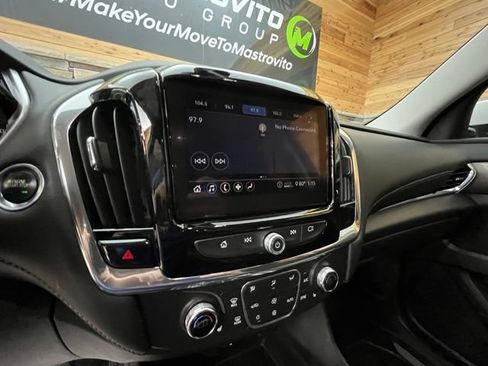 Used 2020 Chevrolet Traverse LT w/ Driver Confidence II Package AWD/4WD image 21