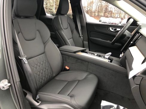 New 2026 Volvo XC60 B5 Core w/ Protection Package Premier image 33