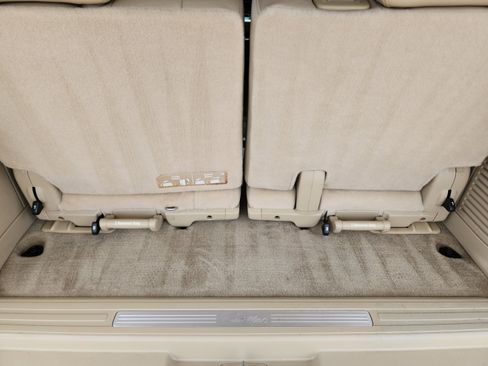 Used 2014 Cadillac Escalade Premium AWD/4WD image 31