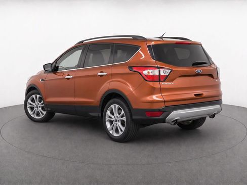 Used 2017 Ford Escape SE w/ Equipment Group 201A FWD image 5