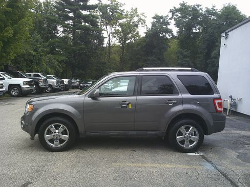 Used 2010 Ford Escape Limited FWD image 8