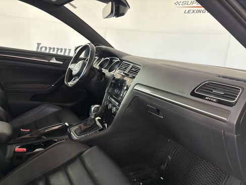 Used 2019 Volkswagen GTI Autobahn image 28
