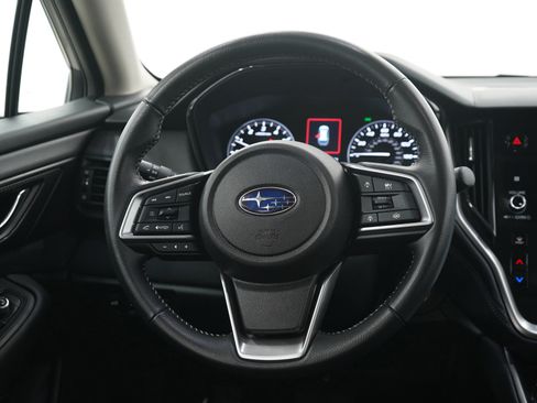 Used 2025 Subaru Outback Premium AWD/4WD image 17