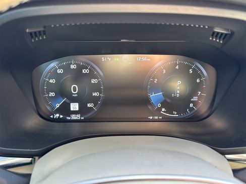 Used 2021 Volvo XC60 T5 Inscription w/ Advanced Package image 17