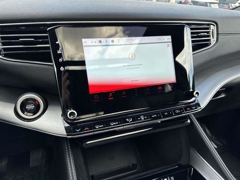 Used 2024 Jeep Wagoneer Series II w/ Convenience Group I image 25