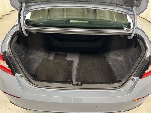 Used 2022 Honda Accord Sport image 11