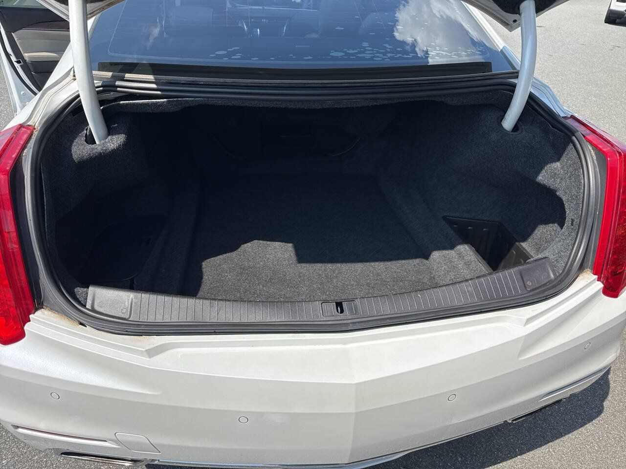 Used 2016 Cadillac CTS Luxury RWD image 36