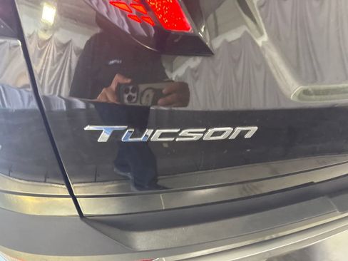 Used 2022 Hyundai Tucson Limited w/ Cargo Package AWD/4WD image 13
