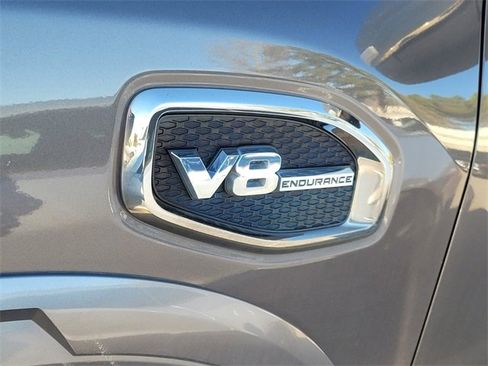 Used 2017 Nissan Titan Platinum Reserve image 9