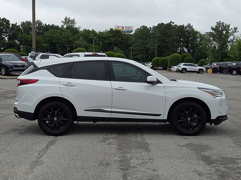 Used 2025 Acura RDX SH-AWD image 6