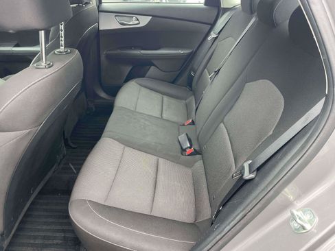 Used 2024 Kia Forte LXS FWD image 6