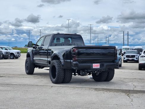 New 2026 Ford F450 Platinum w/ FX4 Off-Road Package AWD/4WD image 5