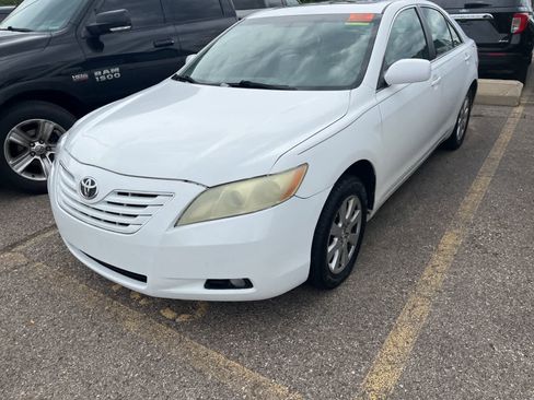 Used 2007 Toyota Camry XLE FWD image 4
