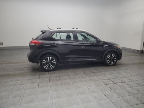 Used 2018 Nissan Kicks SR w/ Premium Package FWD image 10