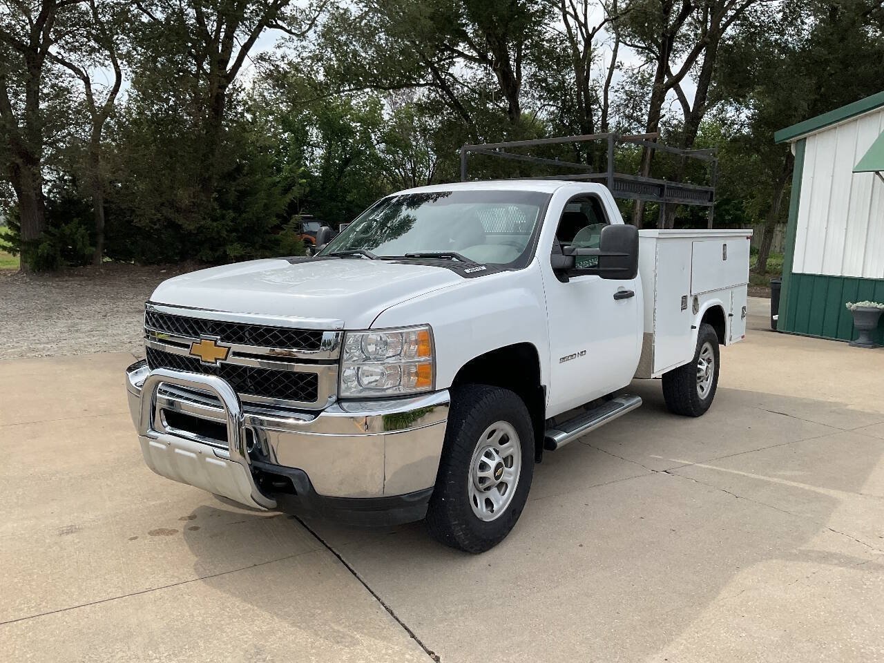 Used 2014 Chevrolet Silverado 3500 W/T AWD/4WD image 5