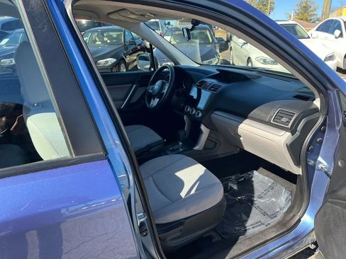 Used 2017 Subaru Forester 2.5i w/ Alloy Wheel Package image 31