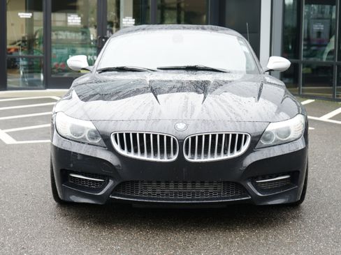 Used 2011 BMW Z4 sDrive35is image 9
