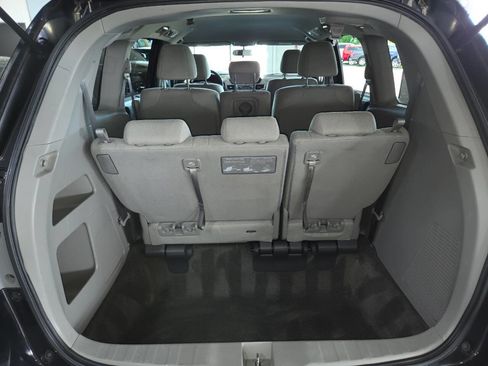 Used 2013 Honda Odyssey EX image 24