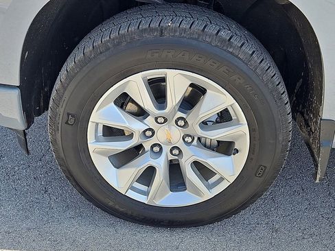 Used 2025 Chevrolet Silverado 1500 Custom RWD image 13