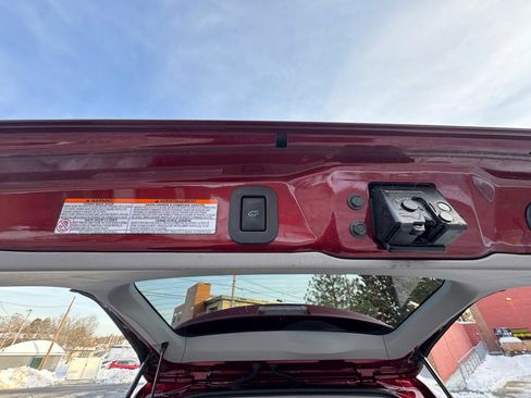 Used 2016 Toyota Sienna SE Premium FWD image 14