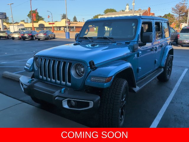 Used 2022 Jeep Wrangler Unlimited Sahara w/ Cold Weather Group AWD/4WD image 3