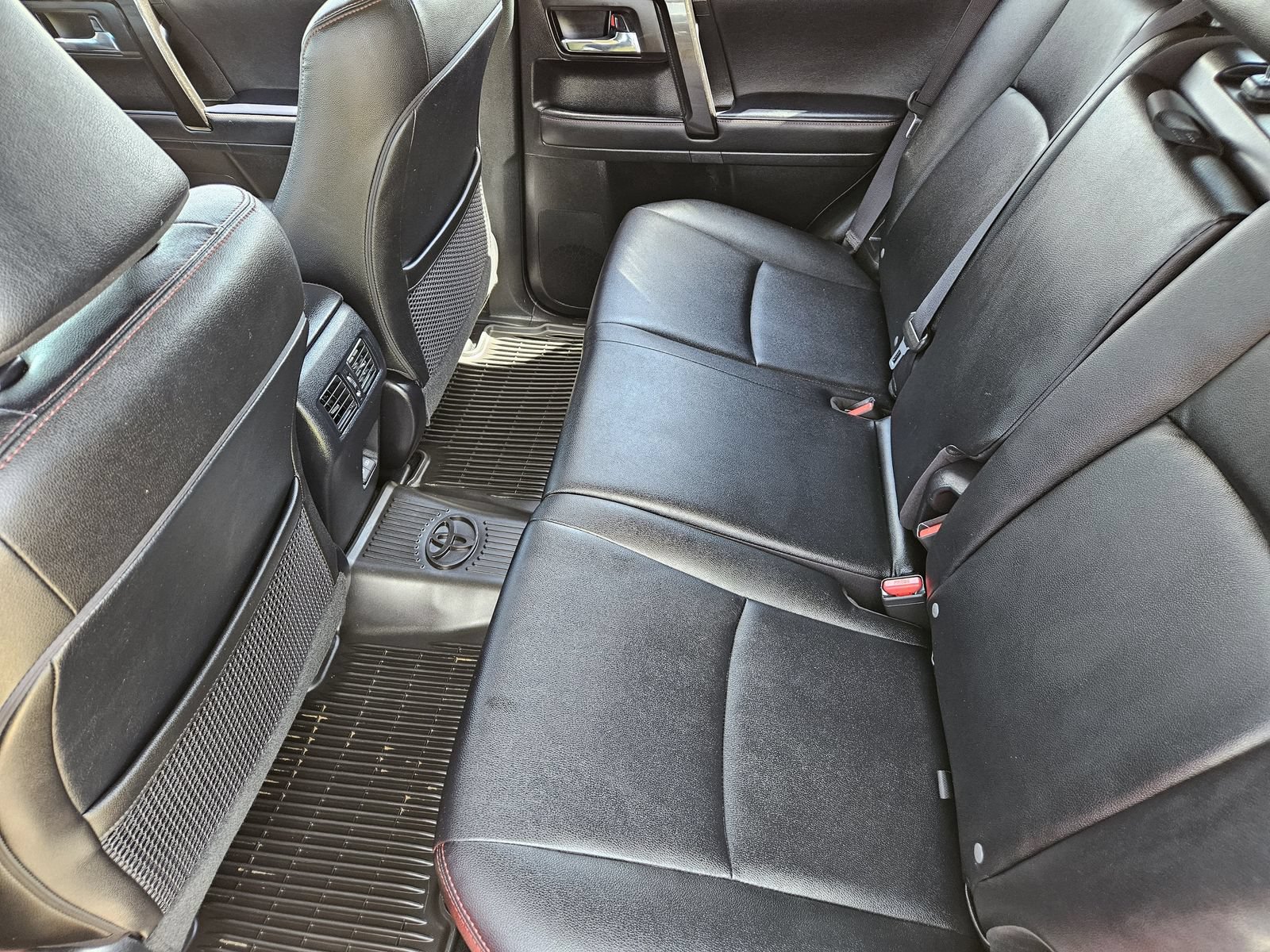 Used 2023 Toyota 4Runner TRD Off-Road Premium w/ Off Road Premium Plus Package AWD/4WD image 32
