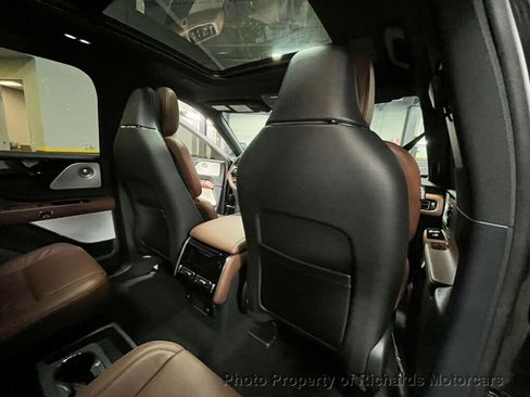 Used 2025 Lincoln Aviator Reserve w/ Equipment Group 201A image 24