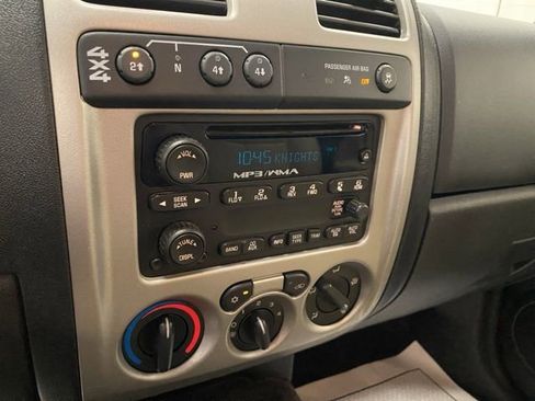 Used 2010 Chevrolet Colorado LT image 14