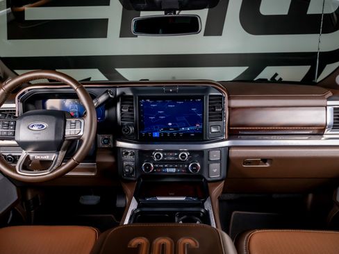 Used 2025 Ford F350 King Ranch w/ Chrome Package image 2