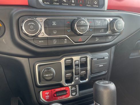 Used 2021 Jeep Wrangler Unlimited Rubicon image 24