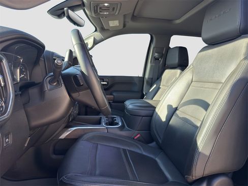 Used 2023 GMC Sierra 3500 Denali w/ Denali Black Diamond Edition image 7