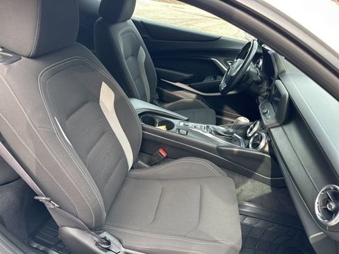 Used 2017 Chevrolet Camaro LT RWD image 25