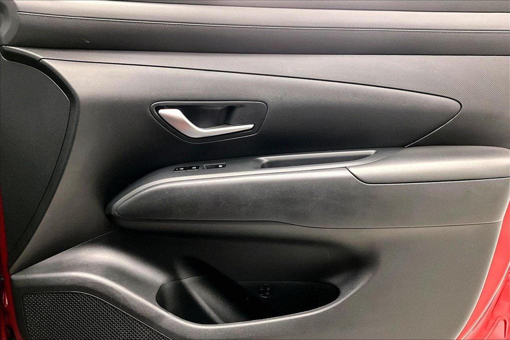 Used 2025 Hyundai Tucson SEL FWD image 19