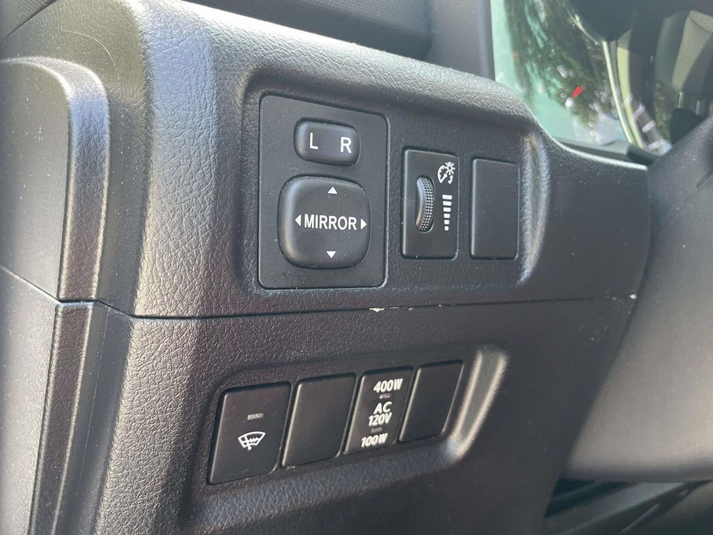 Used 2019 Toyota 4Runner SR5 RWD image 28