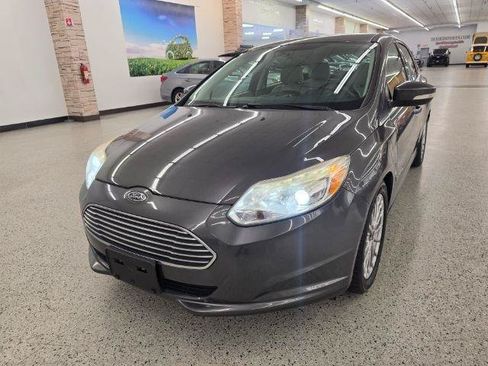 Used 2016 Ford Focus Electric Hatchback FWD image 2